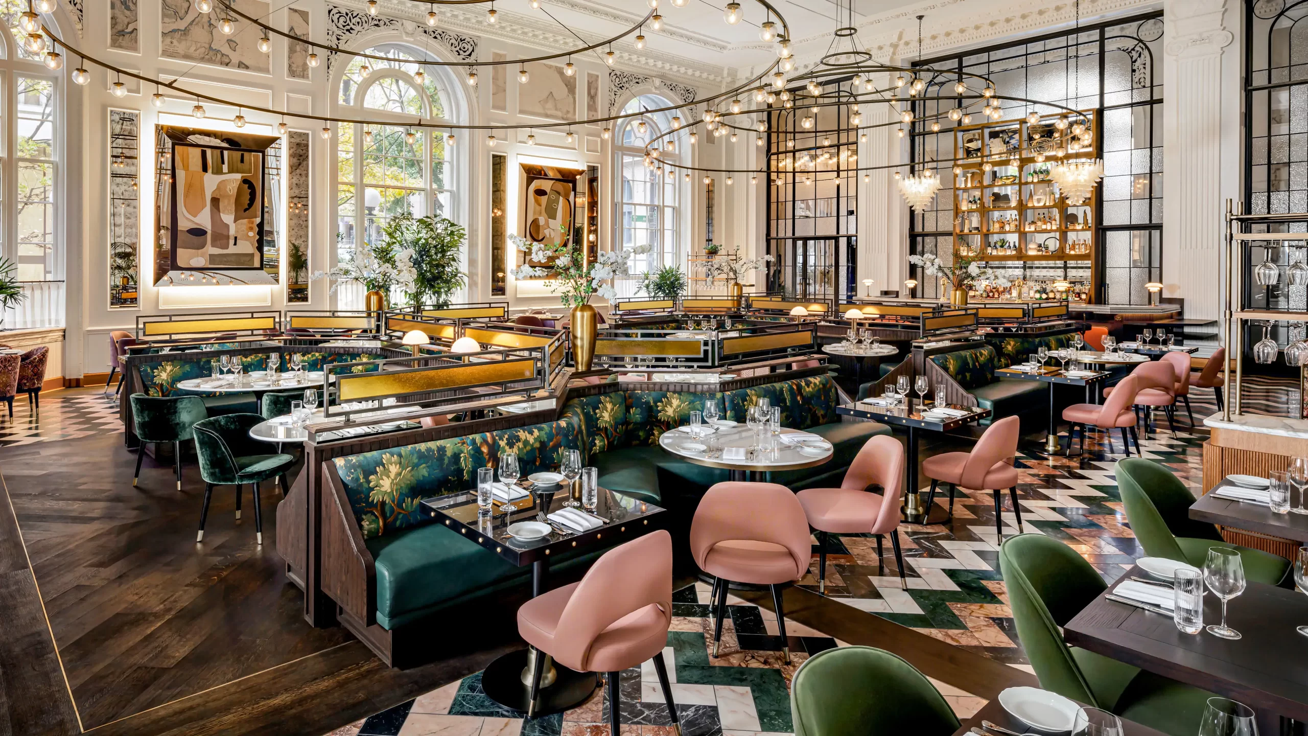 The George restaurant interior.